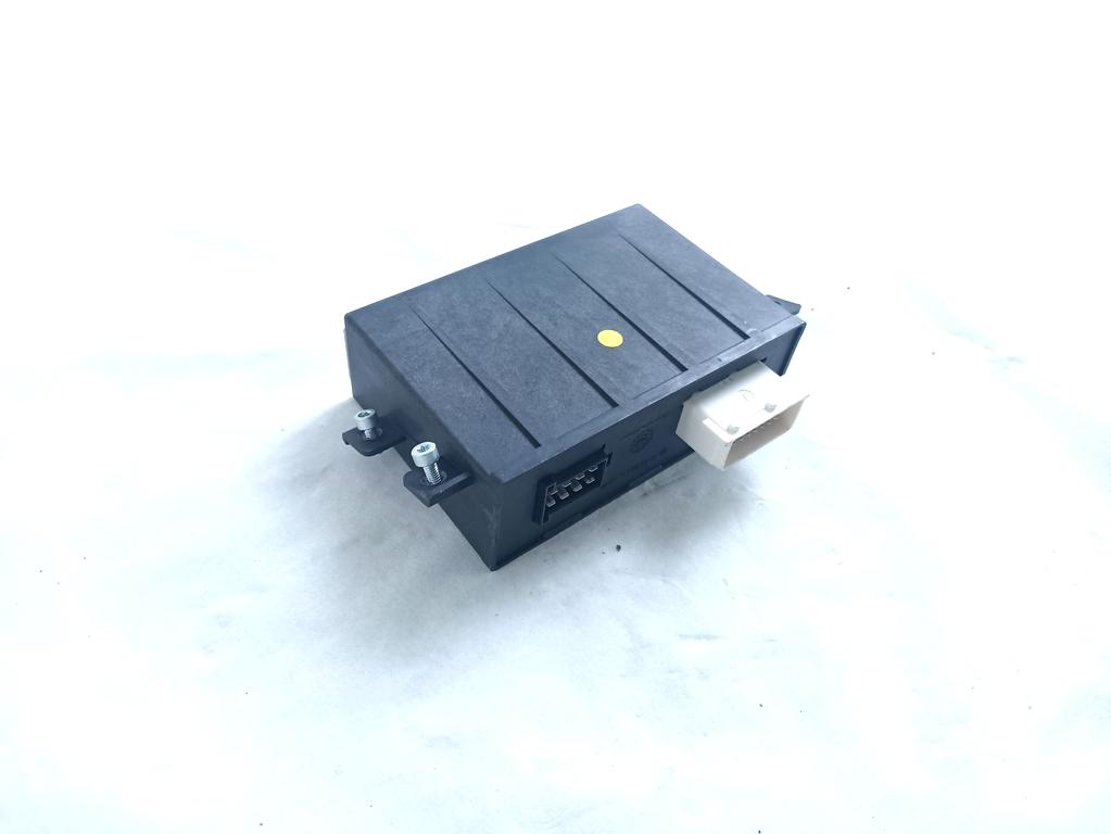 CENTRALINA MOTORINO APERTURA PORTELLONE COFANO POSTERIORE BAULE CITROEN C5 SW 2.0 D 120KW AUT 5P (2012) RICAMBIO USATO 9558586B