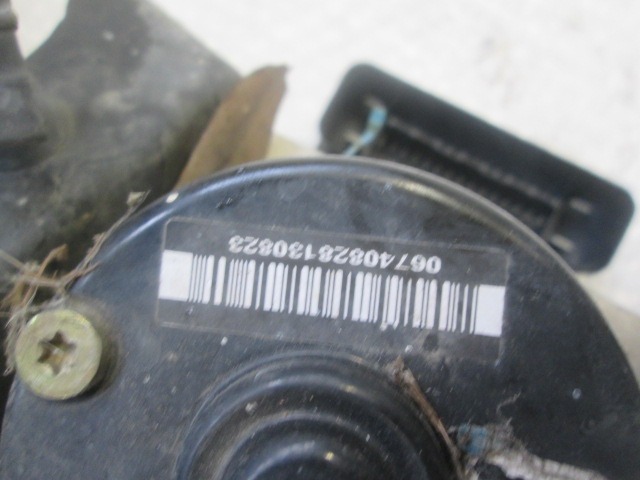 ABS AGREGAT S PUMPO OEM N. 1146148 ORIGINAL REZERVNI DEL FORD FUSION JU (2002 - 02/2006) DIESEL LETNIK 2003