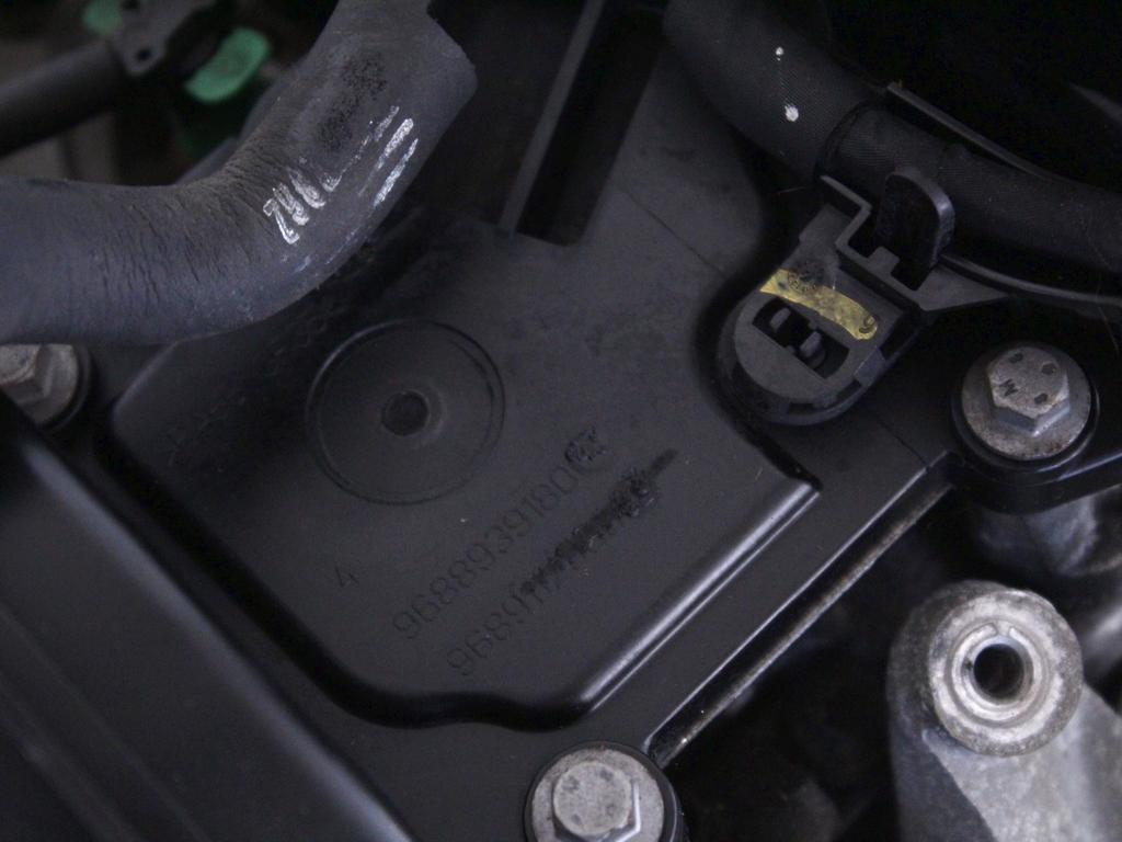 9HD MOTORE PEUGEOT 5008 1.6 D 84KW (2013) RICAMBIO USATO CON POMPA INIEZIONE E SERIE INIETTORI 9685177110 9685737310