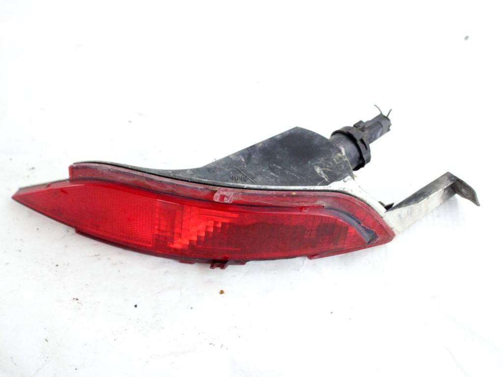 8A61-15K273-AC FARO FANALINO RETRONEBBIA POSTERIORE SINISTRO FORD FIESTA 1.4 G 71KW 5M 5P (2012) RICAMBIO USATO
