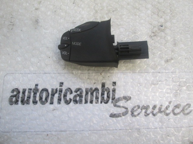 MULTIFUNKCIJSKI VOLAN OEM N. 98AB14K147AC ORIGINAL REZERVNI DEL FORD FUSION JU (2002 - 02/2006) DIESEL LETNIK 2003