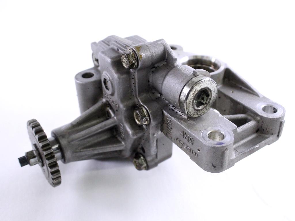 150105RF0A POMPA OLIO MOTORE RENAULT CLIO 5 E-TECH 145 1.6 I 67KW AUT 5P (2022) RICAMBIO USATO