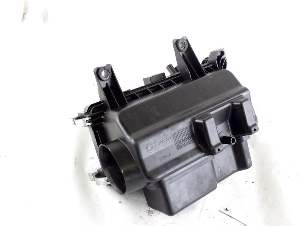 177010Y010 SCATOLA FILTRO ARIA TOYOTA YARIS 1.4 B 74KW 5M 5P (2010) RICAMBIO USATO 177050Y010