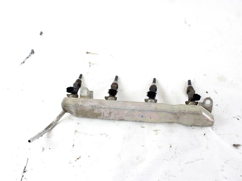 2381447020 TUBO INIEZIONE CON SERIE INIETTORI BENZINA TOYOTA YARIS 1.4 B 74KW 5M 5P (2010) RICAMBIO USATO 2320949205 0280158213