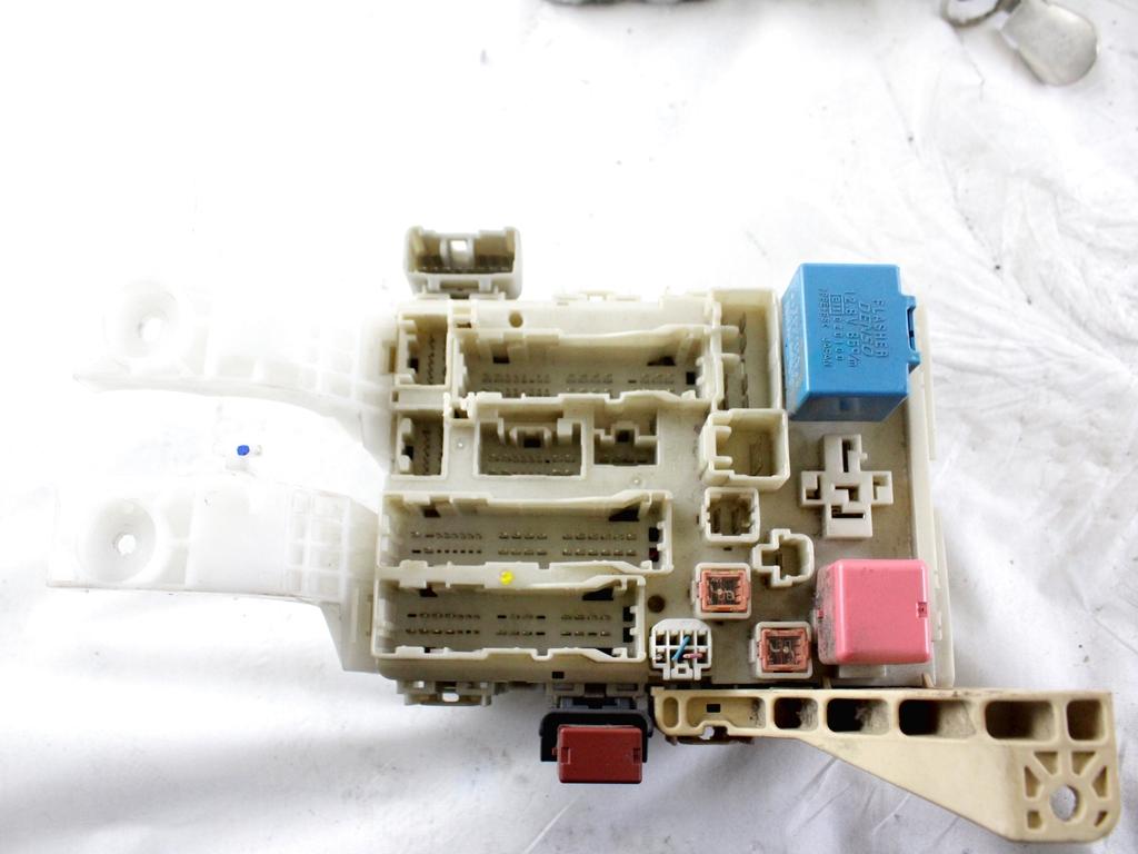 89661-0DB01 KIT ACCENSIONE AVVIAMENTO TOYOTA YARIS 1.4 B 74KW 5M 5P (2010) RICAMBIO USATO CON CENTRALINA MOTORE, BLOCCHETTI ACCENSIONE APERTURA CON CHIAVE 89650-0D180 02730-0D290