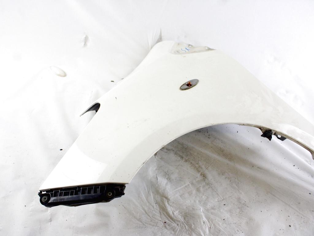 5381252210 PARAFANGO ANTERIORE SINISTRO TOYOTA YARIS 1.4 B 74KW 5M 5P (2010) RICAMBIO USATO