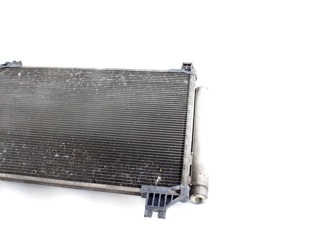 88460-0D050 CONDENSATORE RADIATORE CLIMATIZZATORE CLIMA A/C TOYOTA YARIS 1.3 B 64KW 5M 5P (2006) RICAMBIO USATO