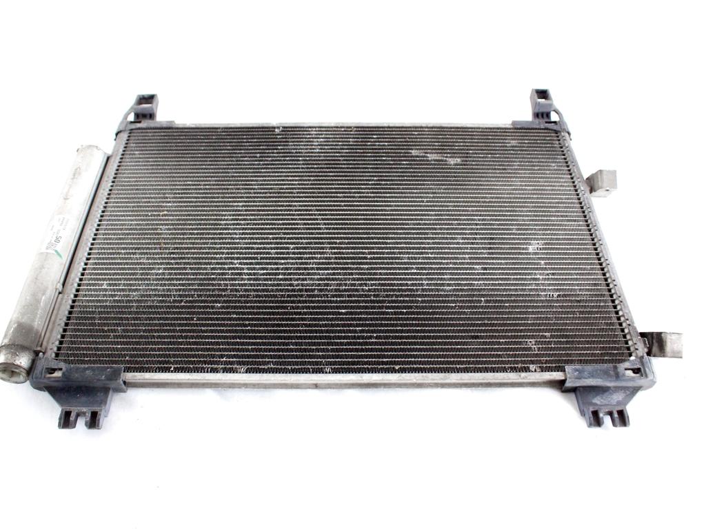 88460-0D050 CONDENSATORE RADIATORE CLIMATIZZATORE CLIMA A/C TOYOTA YARIS 1.3 B 64KW 5M 5P (2006) RICAMBIO USATO