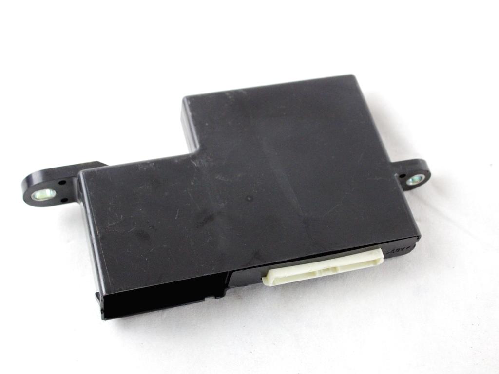 89300-52021 CENTRALINA MODULO KEYLESS ECU AGGREGATION TOYOTA YARIS 1.3 B 64KW 5M 5P (2006) RICAMBIO USATO