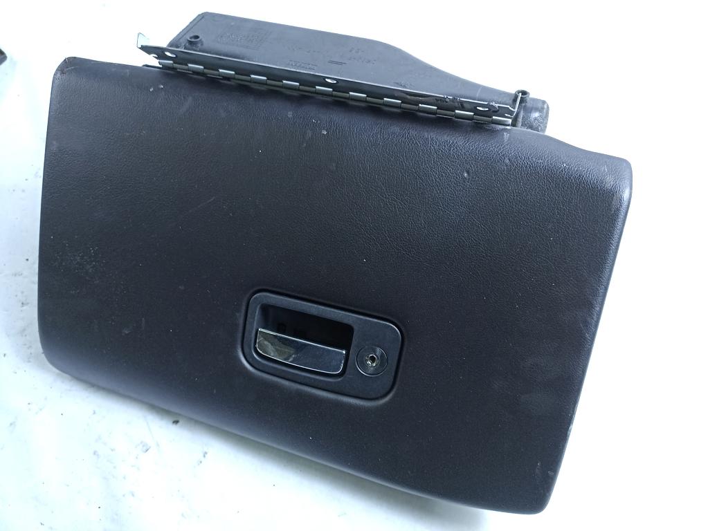 2R83-F61A10-A CASSETTO PORTEOGGETTI CRUSCOTTO LATO DESTRO JAGUAR S-TYPE 2.7 D 152KW 6M 5P (2006) RICAMBIO USATO
