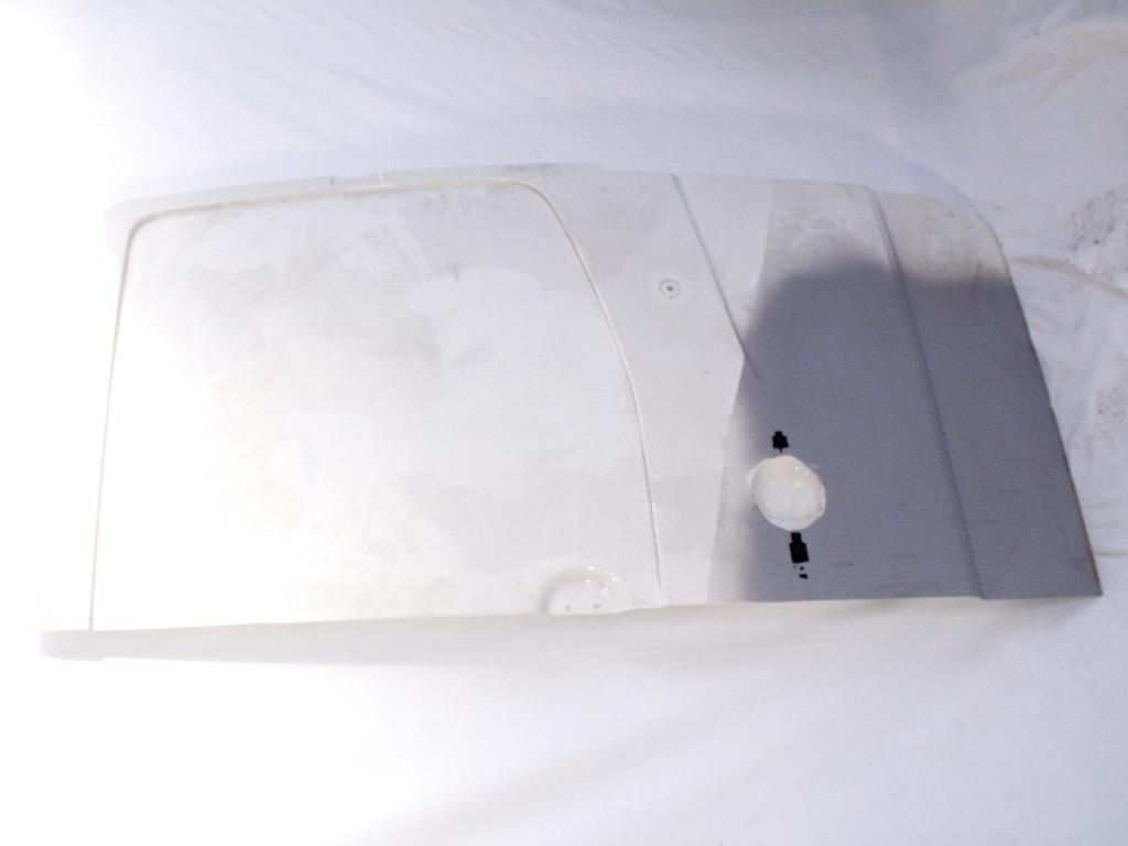 A9067400105 PORTA DI CARICO A BATTENTE POSTERIORE LATO DESTRO MERCEDES SPRINTER W906 3.0 CDI (2017) RICAMBIO USATO