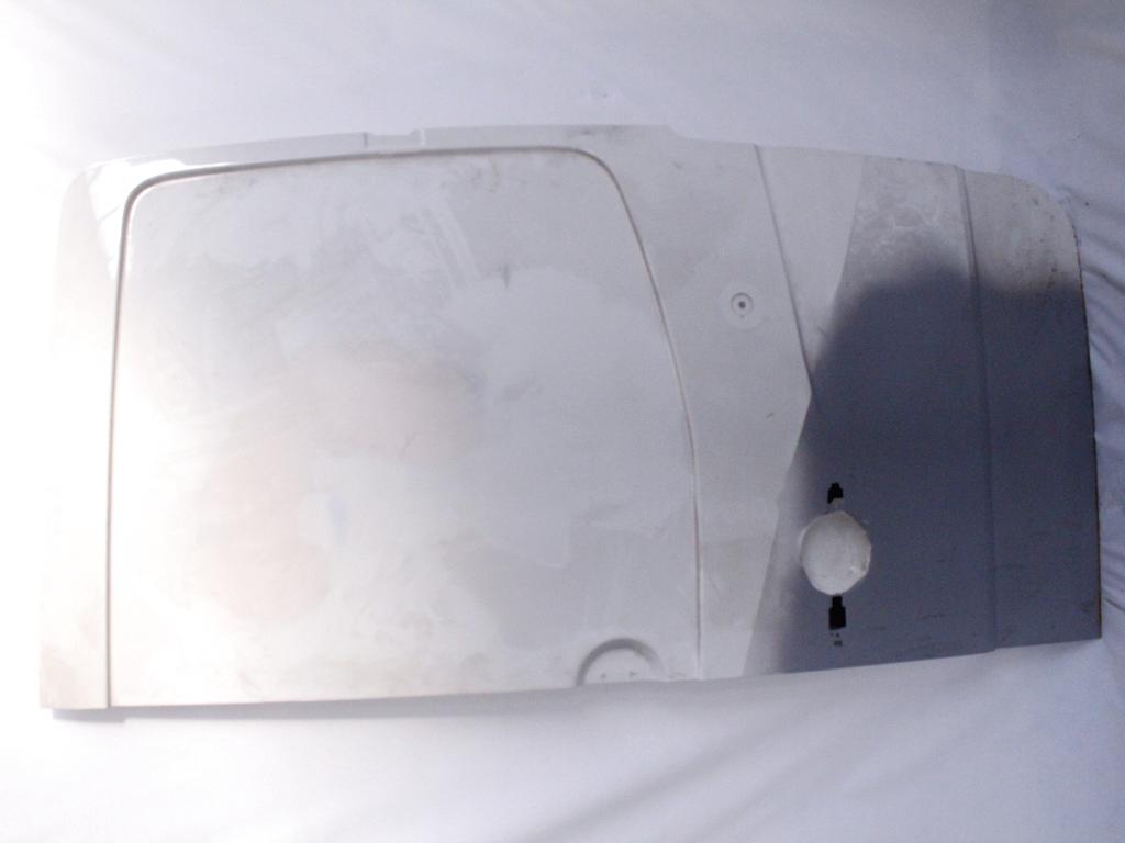 A9067400105 PORTA DI CARICO A BATTENTE POSTERIORE LATO DESTRO MERCEDES SPRINTER W906 3.0 CDI (2017) RICAMBIO USATO