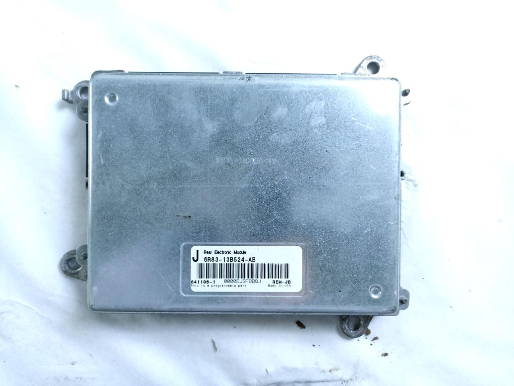 6R8Q-12A650-EE KIT ACCENSIONE AVVIAMENTO JAGUAR S-TYPE 2.7 D 152KW 6M 5P (2006) RICAMBIO USATO CON CENTRALINA MOTORE, QUADRO STRUMENTI, BLOCCHETTI CON CHIAVE 4R83-12A145-AA 2W93-3K772-AE 4R83-13B525-AB 6R83-13B524-AB 6R8T-14A067-AA 6R83-10849-JA