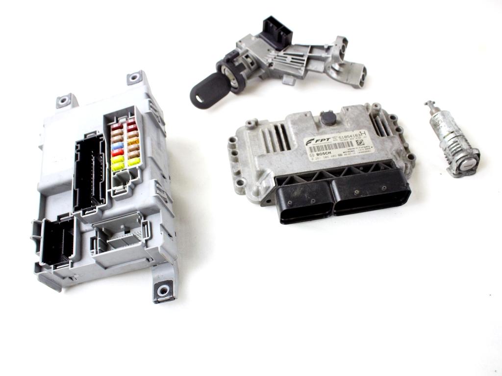 51854163 KIT ACCENSIONE AVVIAMENTO ALFA ROMEO MITO 1.4 B 114KW 6M 3P (2009) RICAMBIO USATO CON CENTRALINA MOTORE, BLOCCHETTI ACCENSIONE APERTURA CON CHIAVE 50515281 505167040