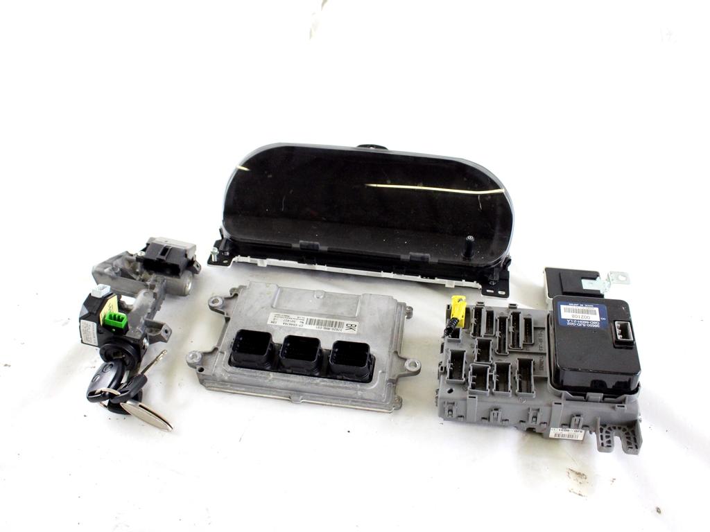 37820-RH0-E01 KIT ACCENSIONE AVVIAMENTO HONDA FR-V 1.8 B 103KW 6M 5P (2007) RICAMBIO USATO CON CENTRALINA MOTORE, BLOCCHETTI ACCENSIONE APERTURA CON CHIAVE 39730-SLA 38650-SJD-G02 78100-SJD-G122