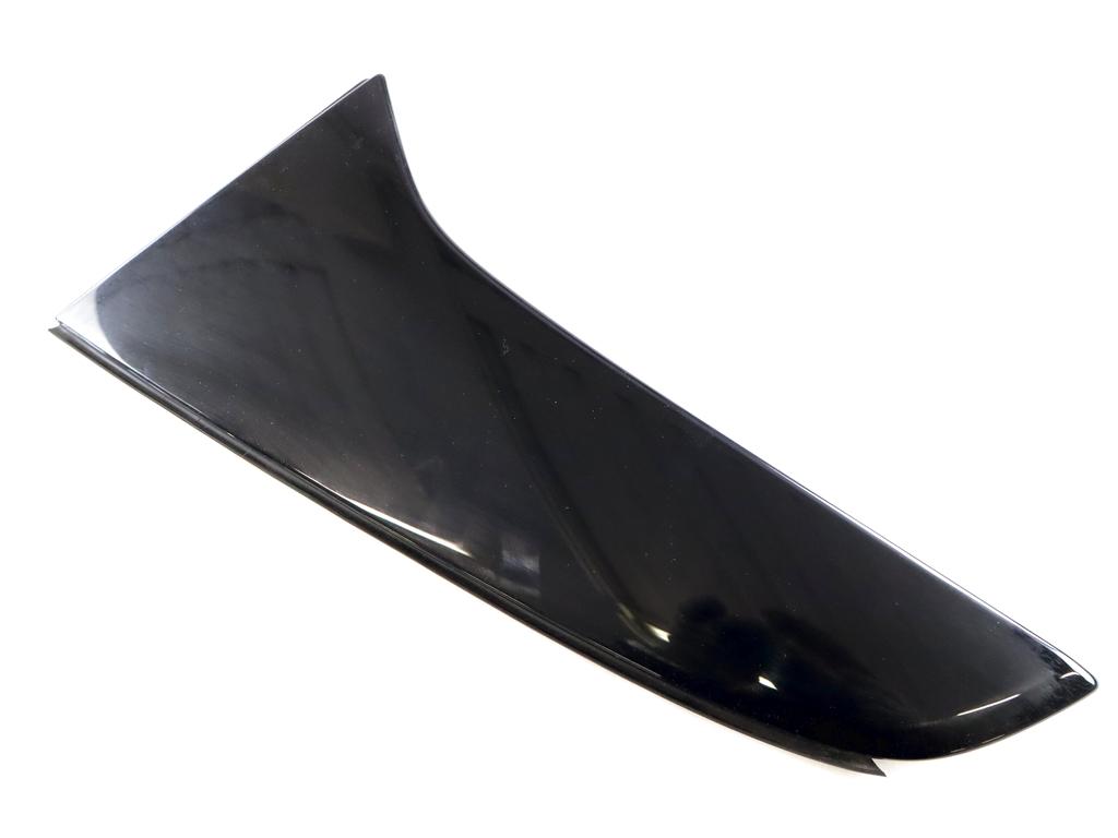 A1777900100 RIVESTIMENTO SUPERIORE ESTERNO PORTELLONE COFANO POSTERIORE BAULE LATO SINISTRO MERCEDES CLASSE A 180 W177 2.0 D 85KW AUT 5P (2022) RICAMBIO USATO