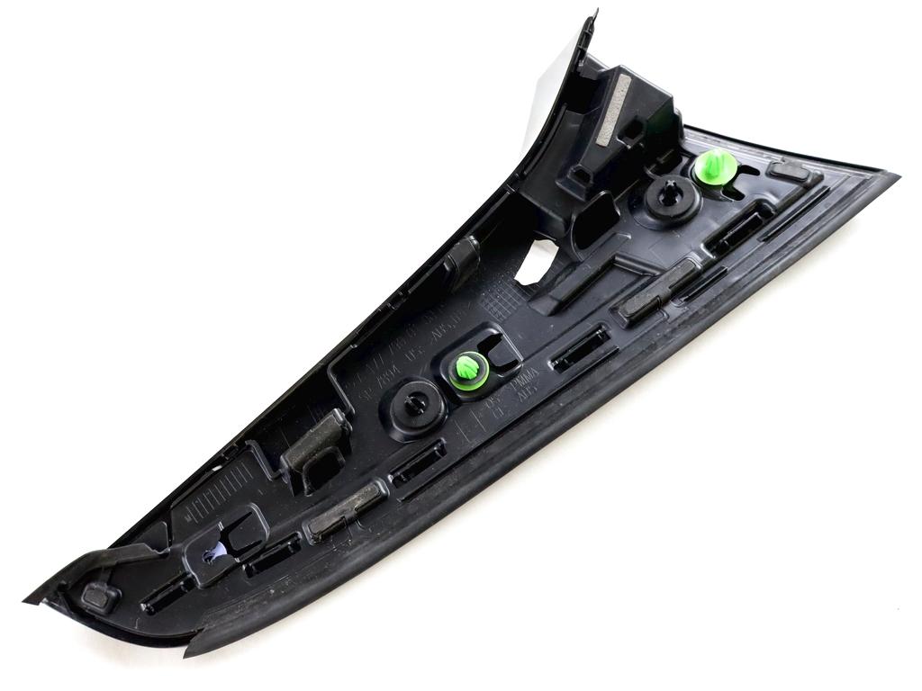 A1777900100 RIVESTIMENTO SUPERIORE ESTERNO PORTELLONE COFANO POSTERIORE BAULE LATO SINISTRO MERCEDES CLASSE A 180 W177 2.0 D 85KW AUT 5P (2022) RICAMBIO USATO