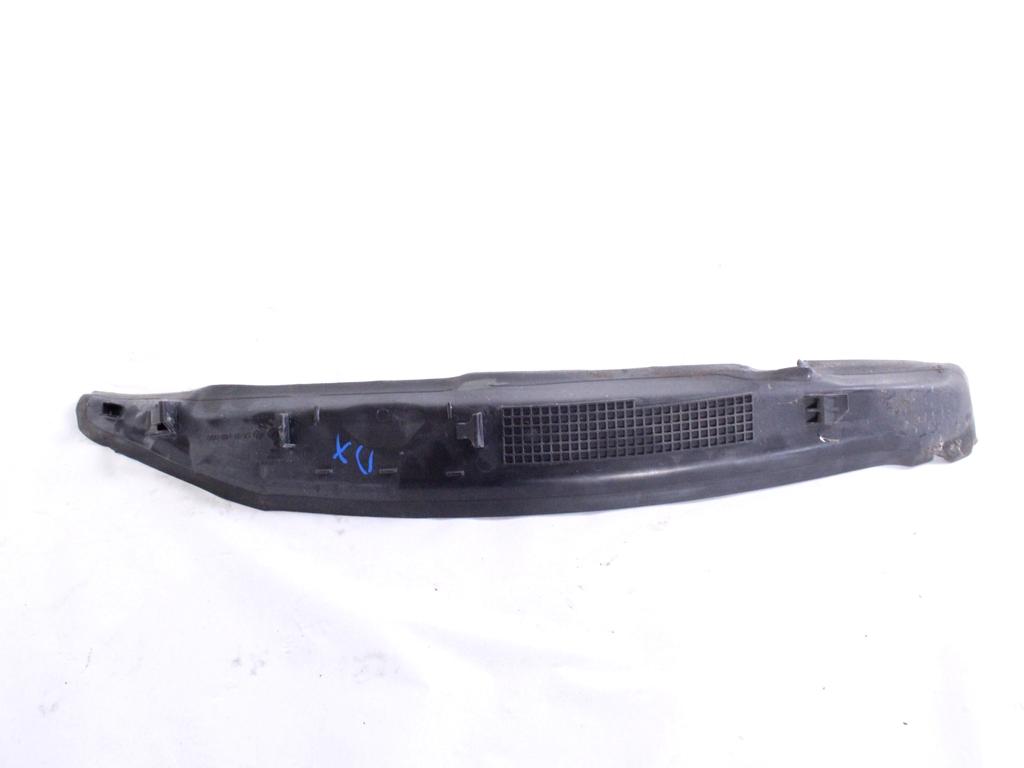 5G0821112A SUPPORTO POSTERIORE PARAFANGO ANTERIORE DESTRO VOLKSWAGEN GOLF 7 1.6 D 81KW 5M 5P (2017) RICAMBIO USATO