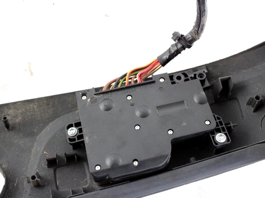 4E0881326B COMANDO SUPERIORE REGOLAZIONE SEDILE ANTERIORE DESTRO AUDI A8 3.0 D 171 KW 4X4 (2005) RICAMBIO USATO