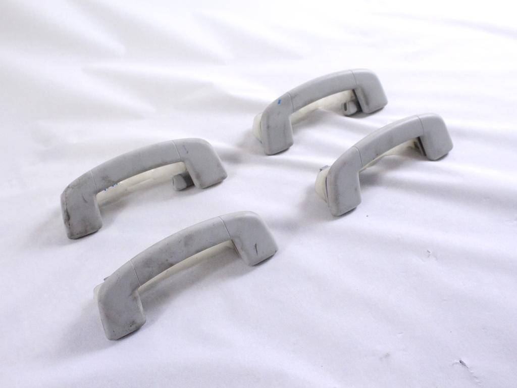 5G0857607B SET 4 MANIGLIE APPIGLIO TETTO VOLKSWAGEN GOLF 7 1.6 D 81KW 5M 5P (2017) RICAMBIO USATO 5G0857643B