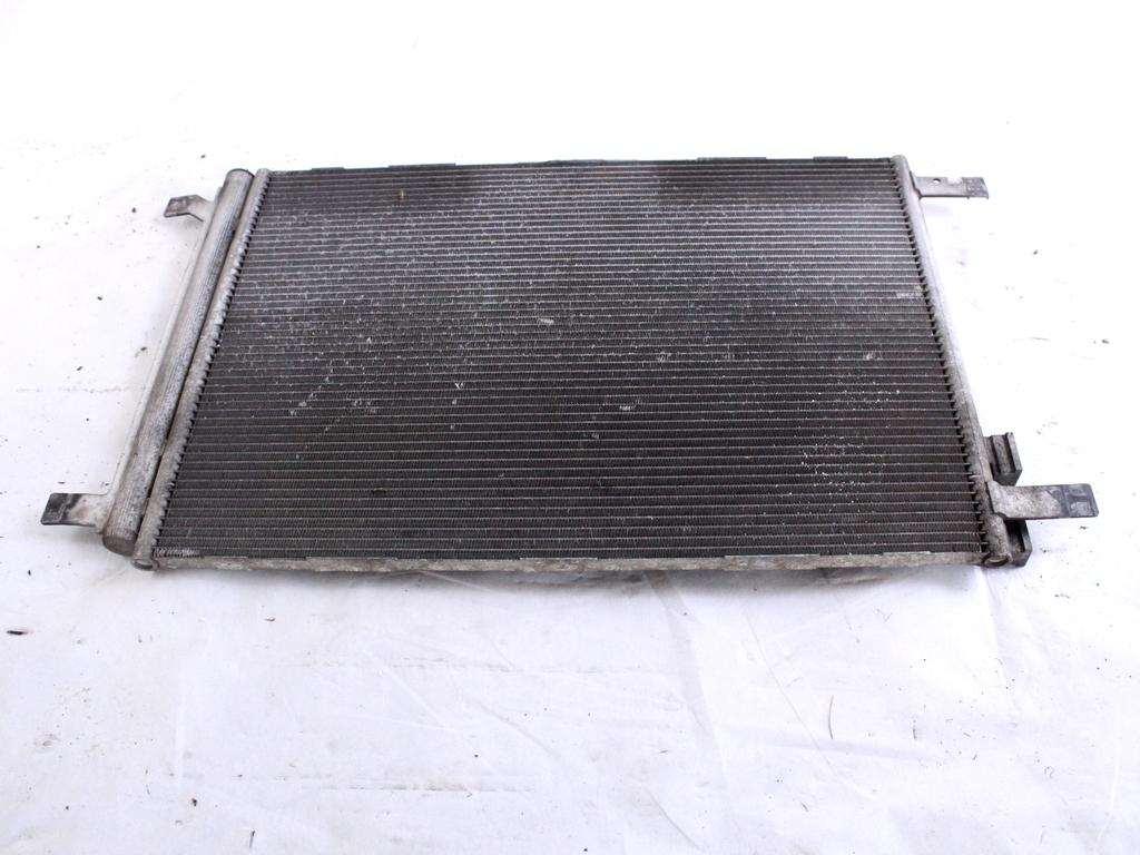 5Q0816411AL CONDENSATORE RADIATORE CLIMATIZZATORE CLIMA A/C VOLKSWAGEN GOLF 7 1.6 D 81KW 5M 5P (2017) RICAMBIO USATO