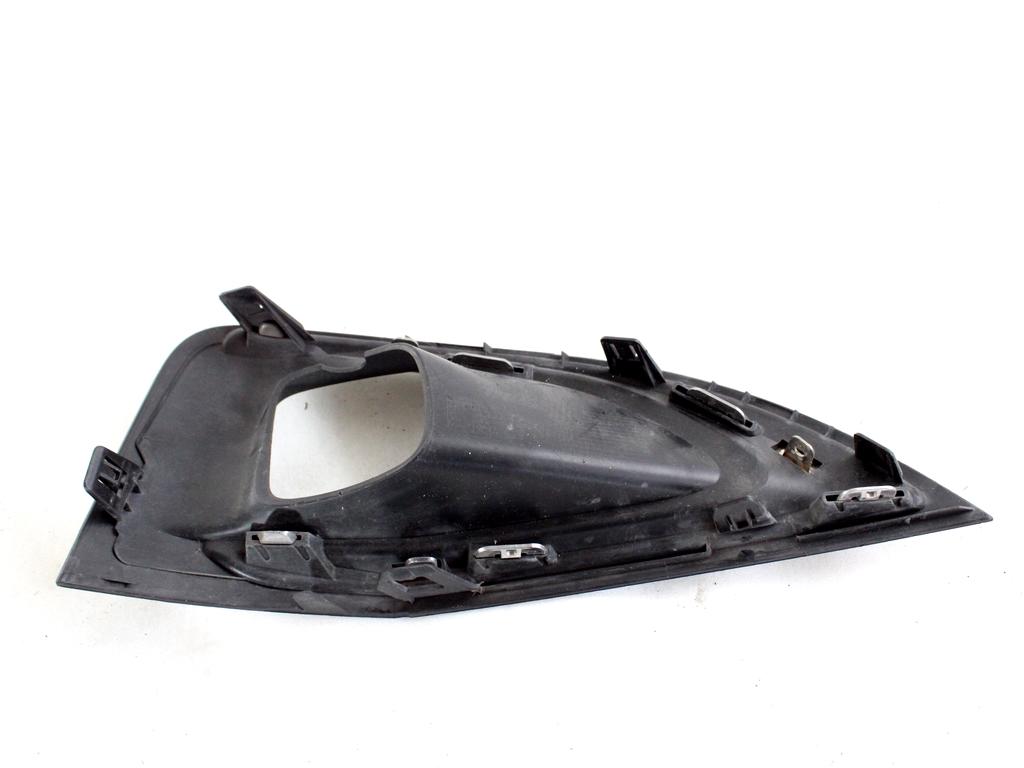 9810881377 MASCHERINA RIVESTIMENTO FENDINEBBIA PARAURTI ANTERIORE LATO SINISTRO PEUGEOT 3008 2.0 D 110KW AUT 5P (2016) RICAMBIO USATO 