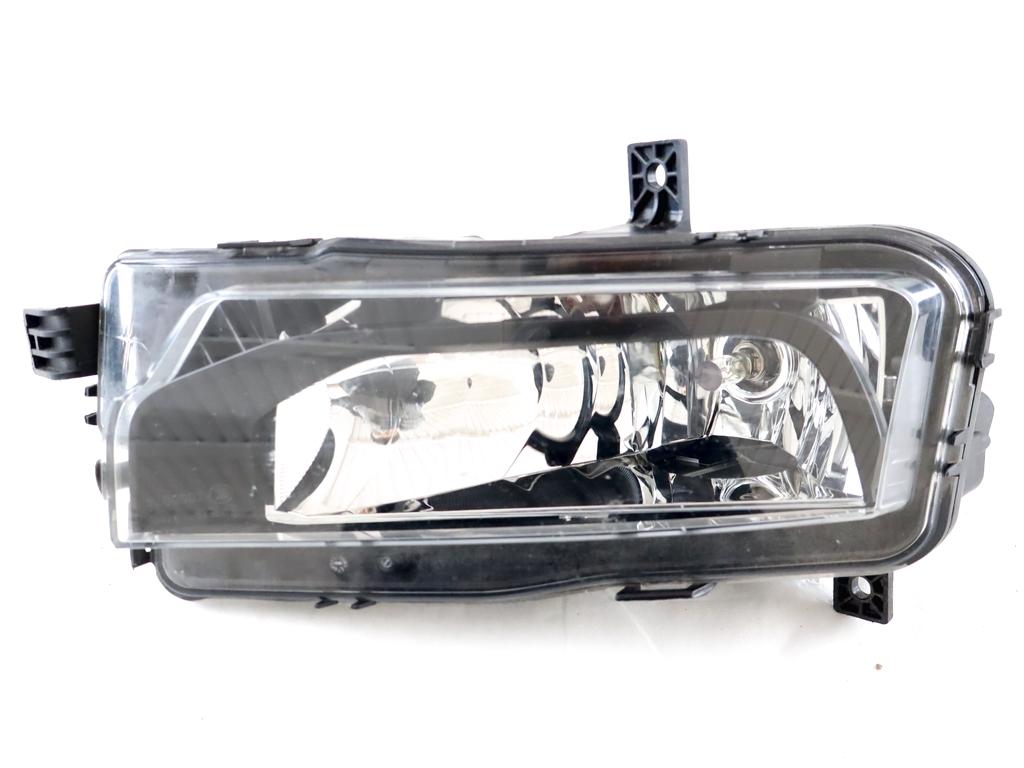 7E0941662B FARO FANALE PROIETTORE FENDINEBBIA DESTRO VOLKSWAGEN TRANSPORTER T6 2.0 TDI RICAMBIO USATO