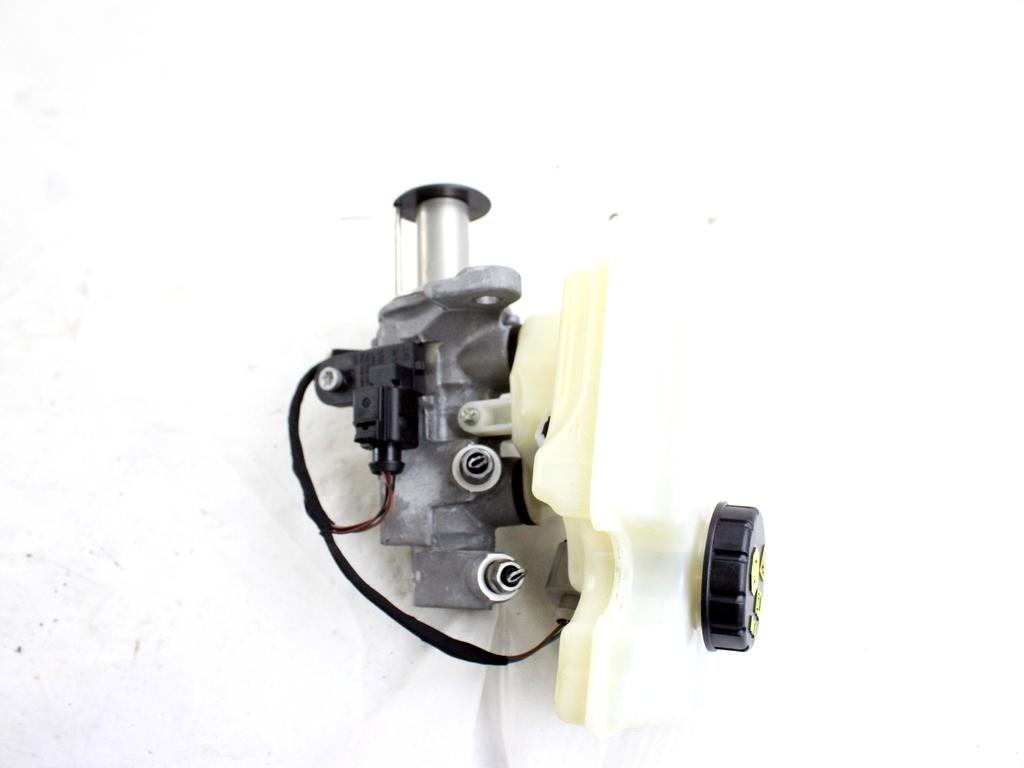 8V1611021B POMPA COMANDO FRENI VOLKSWAGEN GOLF 7 1.6 D 81KW 6M 5P (2014) RICAMBIO USATO