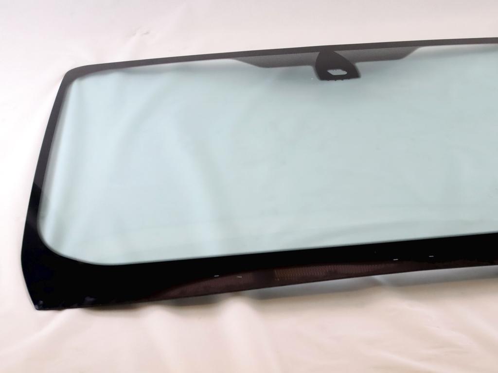 8V41-S03100-GG PARABREZZA ANTERIORE FORD KUGA 2.0 D 103KW 6M 5P (2012) RICAMBIO USATO 1692230