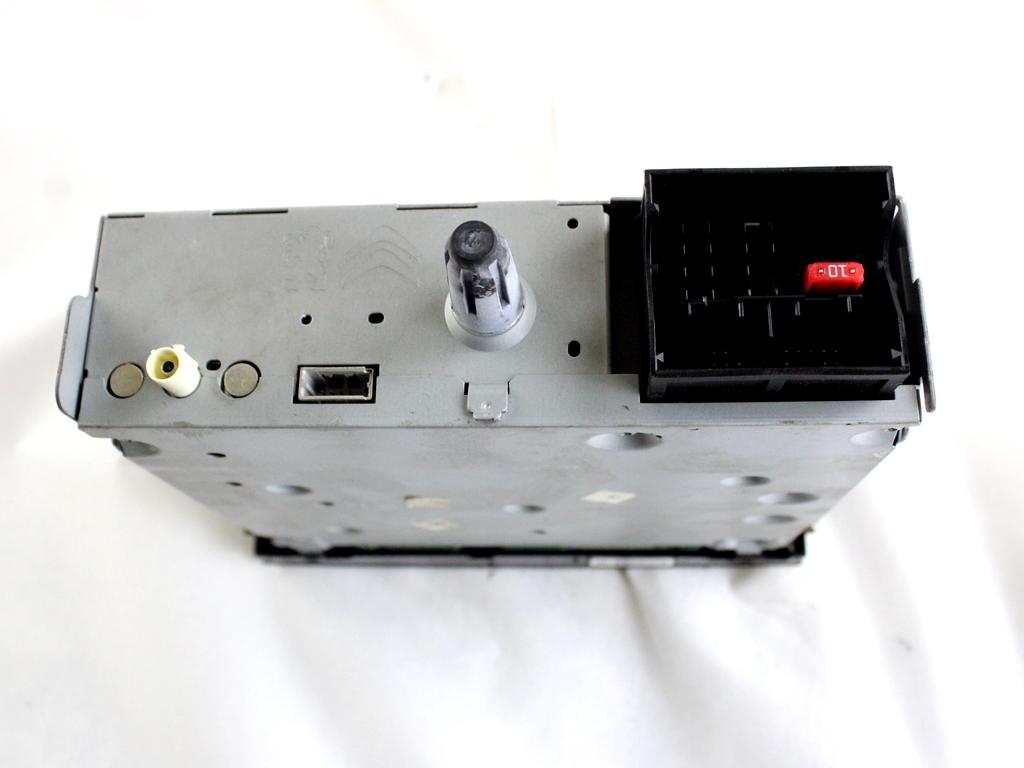 98041626XT AUTORADIO PEUGEOT 5008 1.6 D 84KW (2013) RICAMBIO USATO