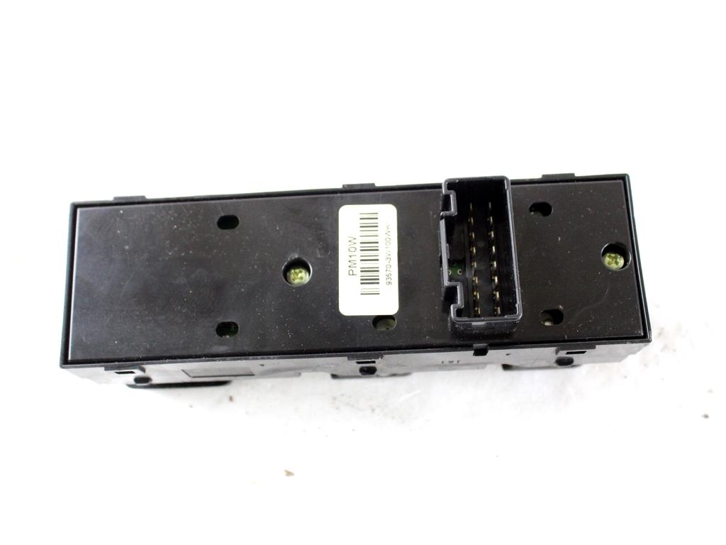 93570-3W100WK GRUPPO DI COMANDO ALZA-VETRO ALZA-CRISTALLO PORTA ANTERIORE SINISTRA KIA SPORTAGE 1.7 D 85KW 6M 5P (2013) RICAMBIO USATO 