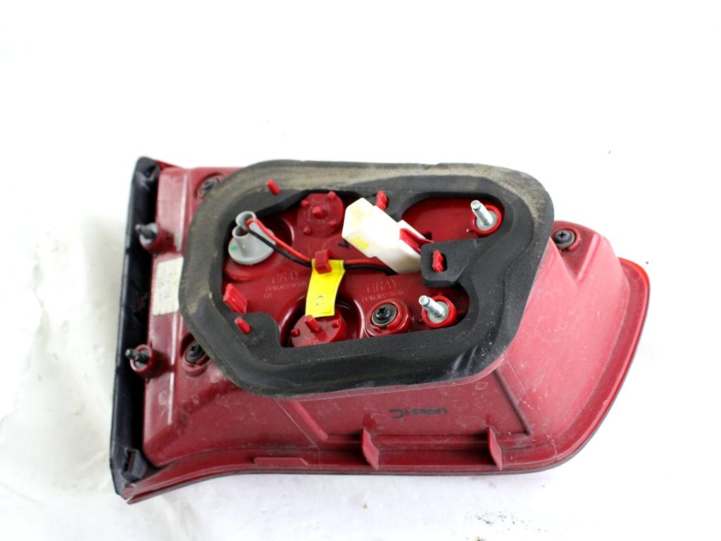 924063W010 FARO FANALE POSTERIORE DESTRO PARTE INTERNA KIA SPORTAGE 1.7 D 85KW 6M 5P (2013) RICAMBIO USATO 