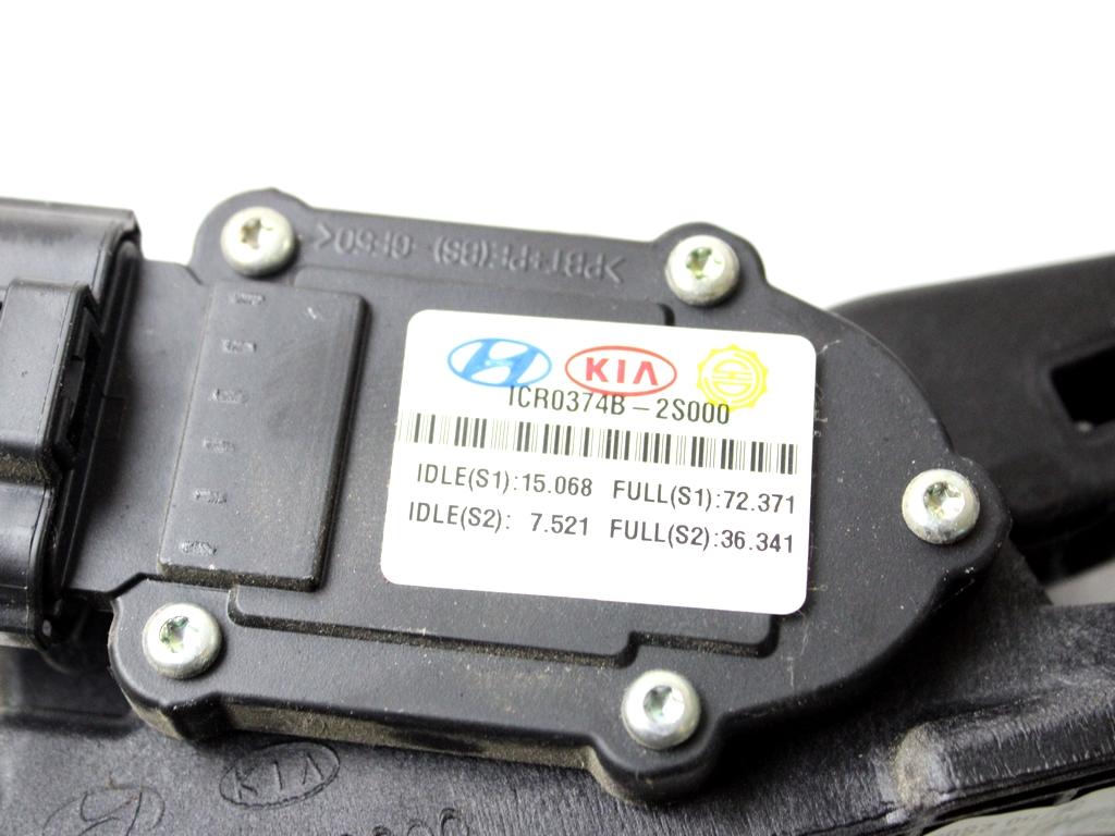 327002S000 PEDALE ACCELERATORE KIA SPORTAGE 1.7 D 85KW 6M 5P (2013) RICAMBIO USATO 