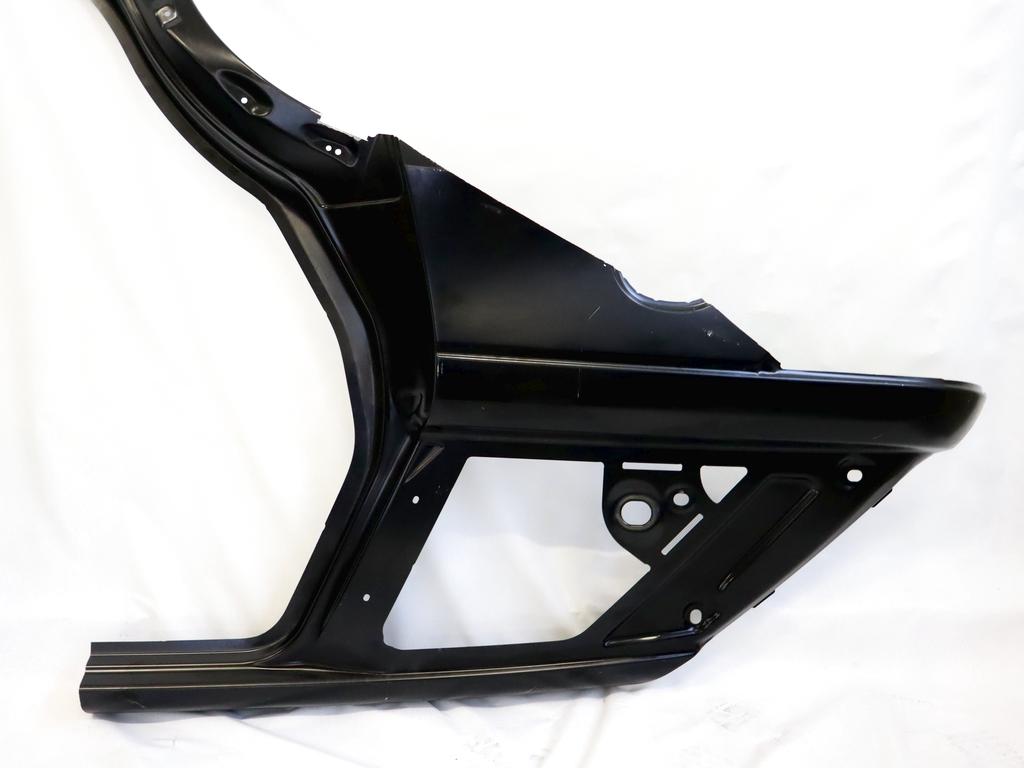 LR044372 LAMIERATO RIVESTIMENTO PARAFANGO POSTERIORE DESTRO LAND ROVER DISCOVERY SPORT L550 2.0 D 4X4 132KW AUT 5P (2017) RICAMBIO USATO PARTE INFERIORE MANCANTE 