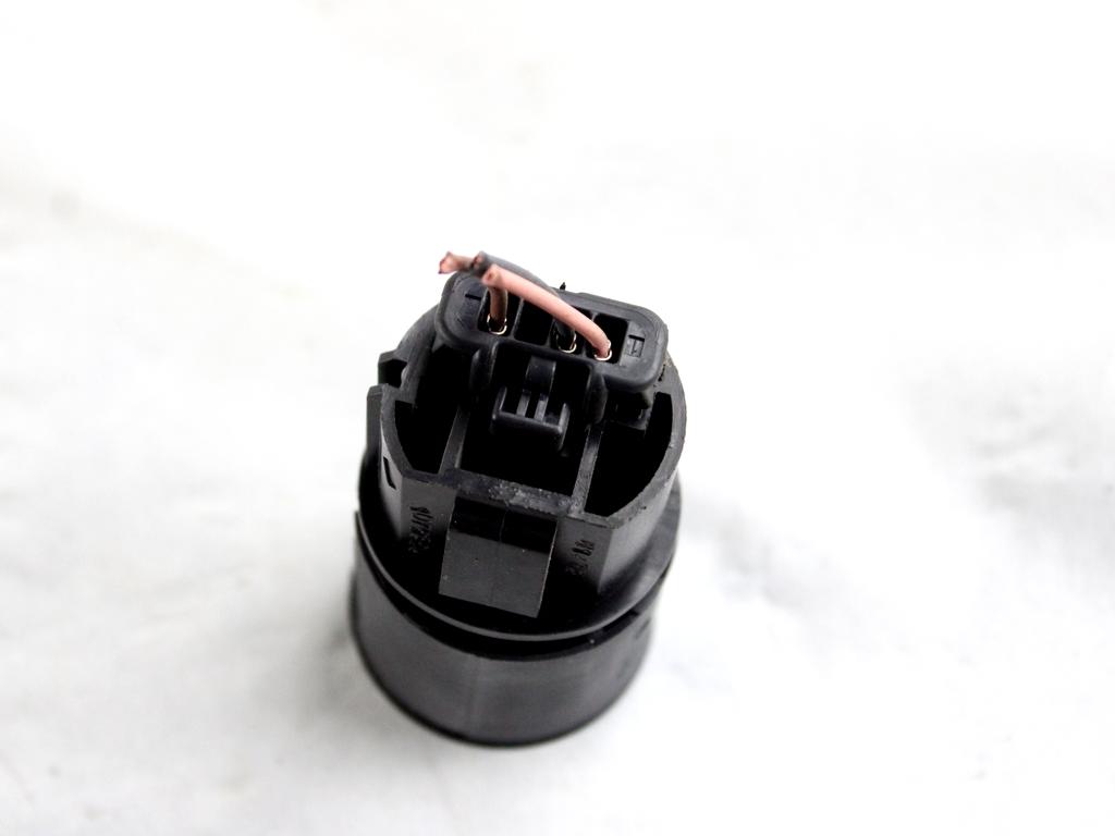 251503211R COMANDO INTERRUTTORE ACCENSIONE SPEGNIMENTO START STOP RENAULT MEGANE SW 1.5 D 81KW 6M 5P (2012) RICAMBIO USATO