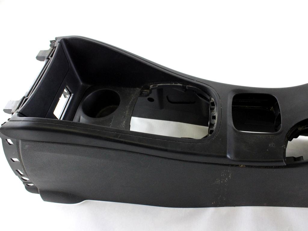 969100026R TUNNEL CENTRALE CON BRACCIOLO RENAULT MEGANE SW 1.5 D 81KW 6M 5P (2012) RICAMBIO USATO 