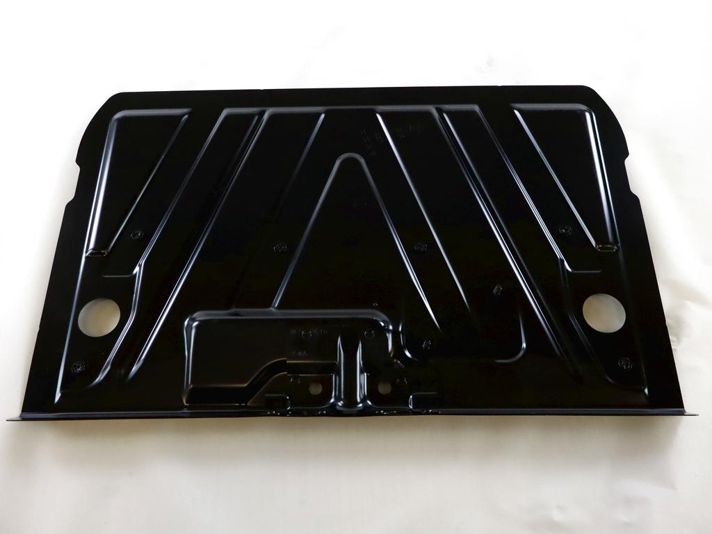 99150153102 LAMIERATO INTERNO SUPERIORE RIVESTIMENTO PARAURTI ANTERIORE PORSCHE 911 991 GT3 (2015) RICAMBIO USATO