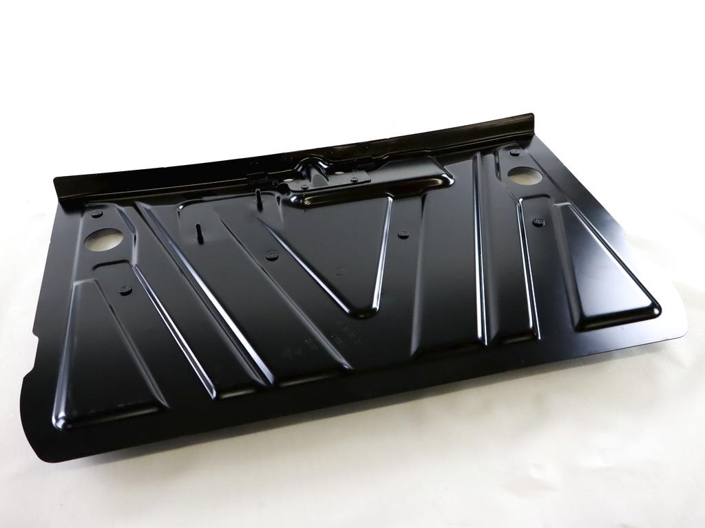 99150153102 LAMIERATO INTERNO SUPERIORE RIVESTIMENTO PARAURTI ANTERIORE PORSCHE 911 991 GT3 (2015) RICAMBIO USATO