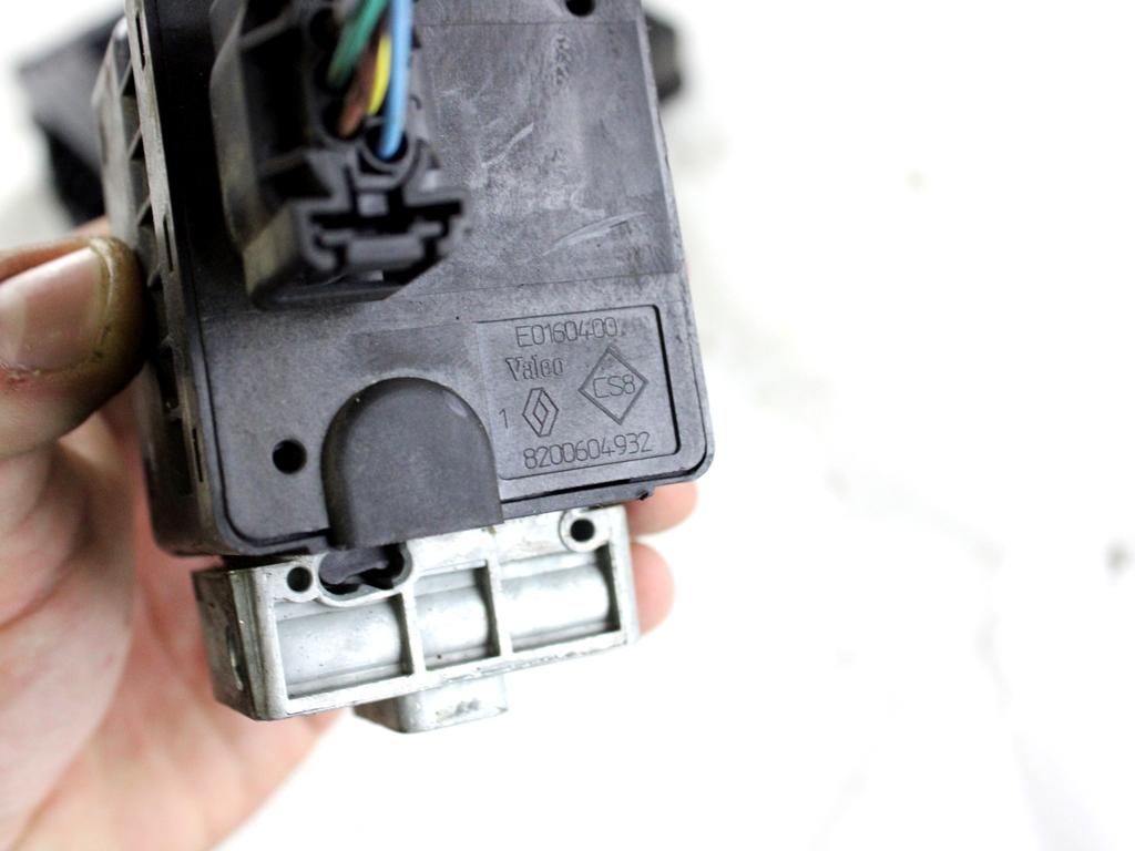 237101454R KIT ACCENSIONE AVVIAMENTO RENAULT MEGANE SW 1.5 D 81KW 6M 5P (2012) RICAMBIO USATO CON CENTRALINA MOTORE, BLOCCHETTI ACCENSIONE APERTURA CON DOPPIA CHIAVE A SCHEDA 285909828R 284B17288R 8200604932