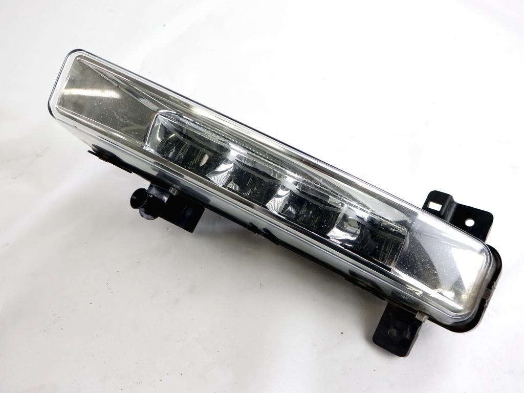 63177349131 FARO FANALE PROIETTORE FENDINEBBIA ANTERIORE LATO SINISTRO BMW SERIE 5 G30 520D (2017) RICAMBIO USATO