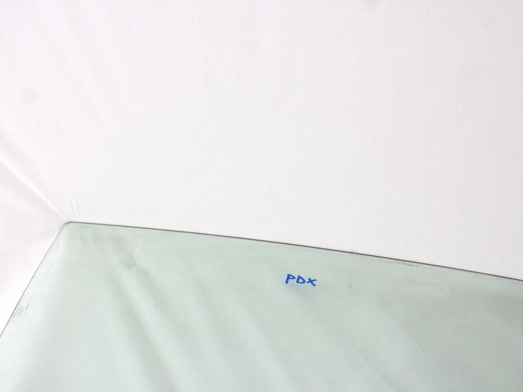 51357067794 VETRO SCENDENTE PORTA POSTERIORE DESTRA BMW SERIE 1 118 D E87 2.0 D 90KW 6M 5P (2004) RICAMBIO USATO 