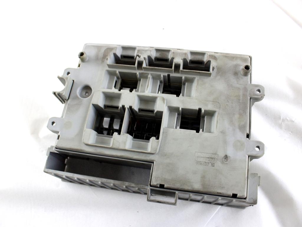 6906607 CENTRALINA FUSIBILIERA SCATOLA FUSIBILI RELÈ BMW SERIE 1 118 D E87 2.0 D 90KW 6M 5P (2004) RICAMBIO USATO