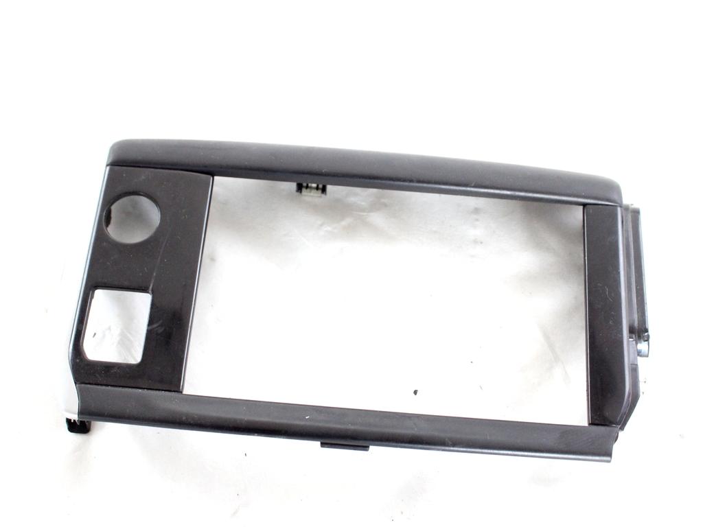 9673861377 MASCHERINA RIVESTIMENTO DISPLAY COMPUTER DI BORDO PEUGEOT 208 1.4 D 50KW 5M 5P (2014) RICAMBIO USATO