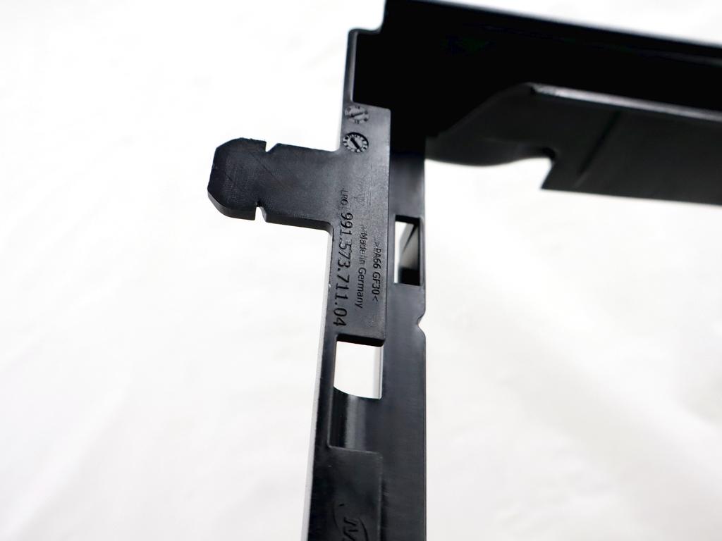 99157371104 RIVESTIMENTO SUPPORTO CONDENSATORE RADIATORE CLIMATIZZATORE CLIMA A/C PORSCHE 911 991 GT3 (2015) RICAMBIO USATO