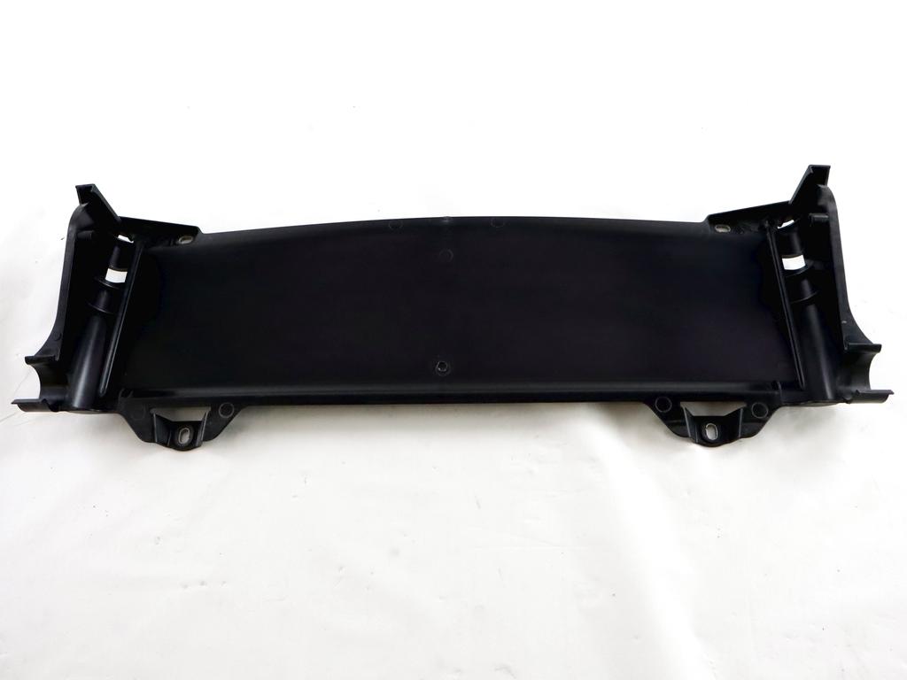 99110623802 RIVESTIMENTO SUPPORTO POSTERIORE RADIATORE INTERCOOLER PORSCHE 911 991 GT3 (2015) RICAMBIO USATO