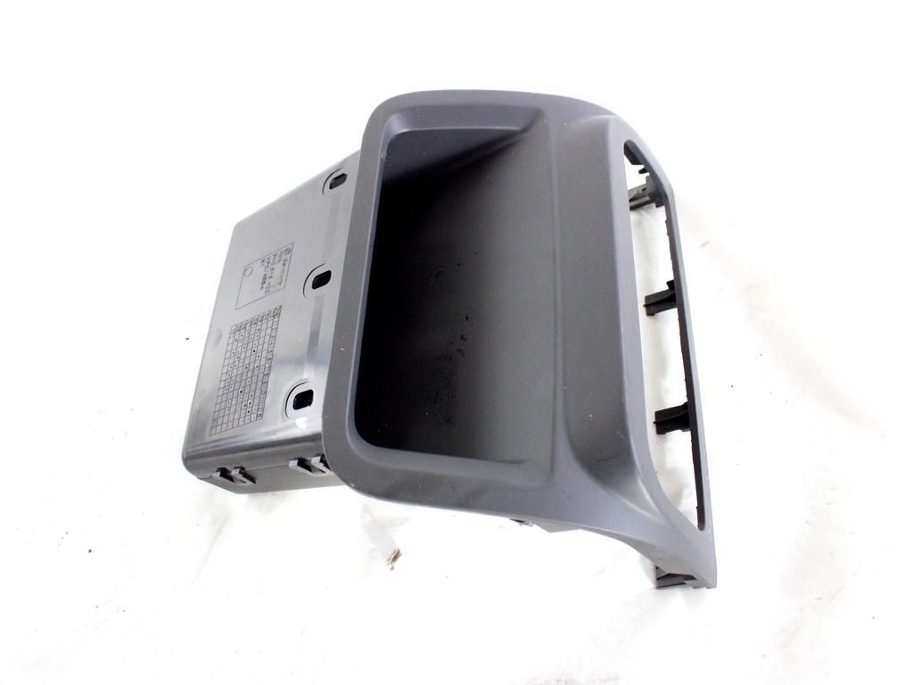 5M0819422 MASCHERINA RIVESTIMENTO CRUSCOTTO CENTRALE VOLKSWAGEN GOLF PLUS 1.4 B 90KW 6M 5P (2009) RICAMBIO USATO