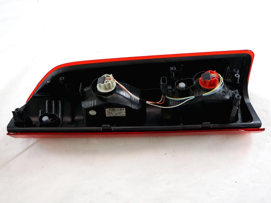 265556737R FARO FANALE POSTERIORE SINISTRO RENAULT TRAFIC 1.6 DCI RICAMBIO USATO