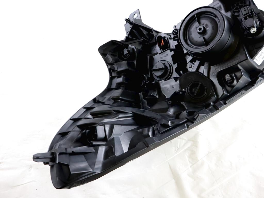 260101161R FARO FANALE ANTERIORE DESTRO RENAULT TRAFIC 1.6 DCI RICAMBIO USATO
