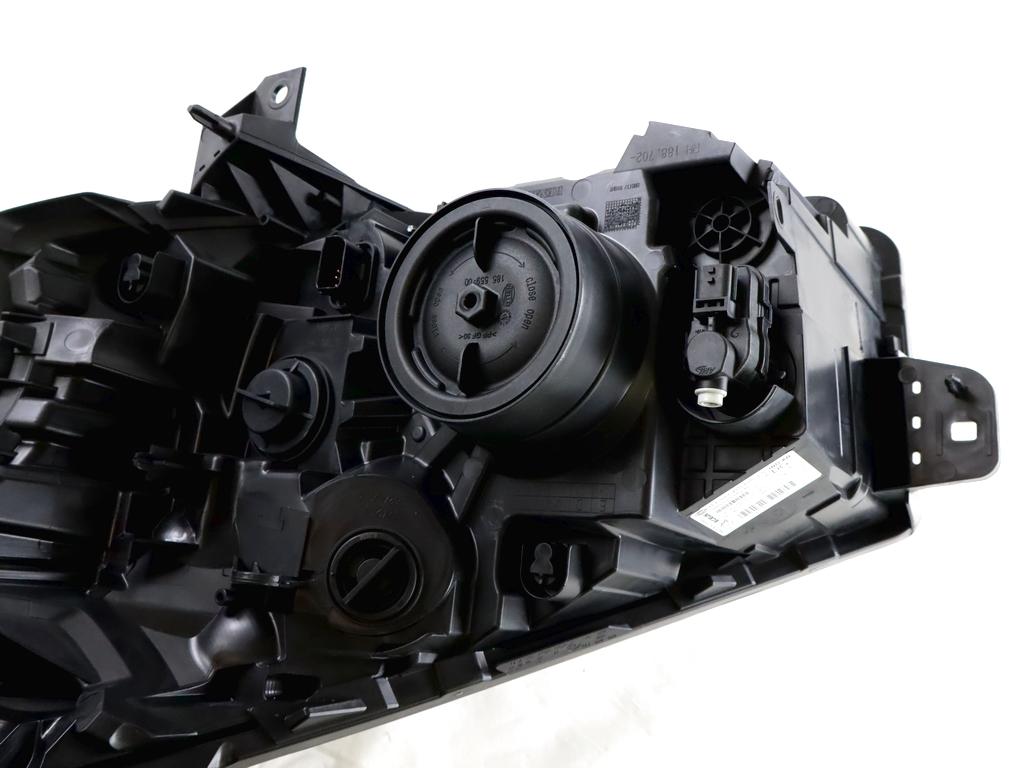 260101161R FARO FANALE ANTERIORE DESTRO RENAULT TRAFIC 1.6 DCI RICAMBIO USATO