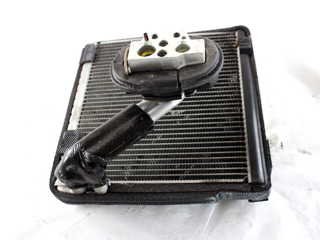 3C1820103D EVAPORATORE RADIATORE CLIMATIZZATORE CLIMA A/C VOLKSWAGEN GOLF PLUS 1.4 B 90KW 6M 5P (2009) RICAMBIO USATO